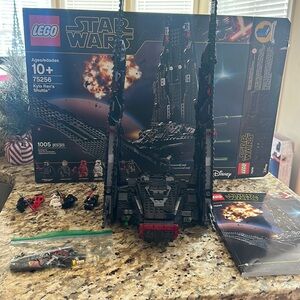 Lego Star Wars 75256 Kylo Ren’s Shuttle EUC Box, Instructions, and extra pieces